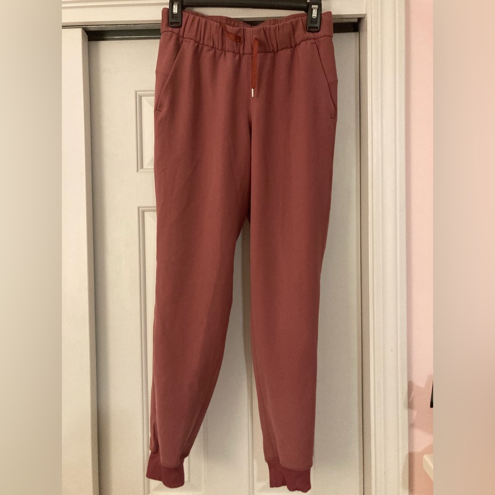 Lululemon joggers